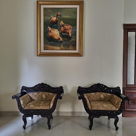 Ndalem Suryo Saptono Guest House Tugu Exteriér fotografie