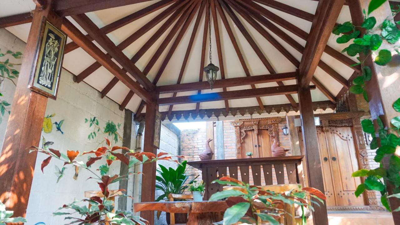 Ndalem Suryo Saptono Guest House Tugu Exteriér fotografie