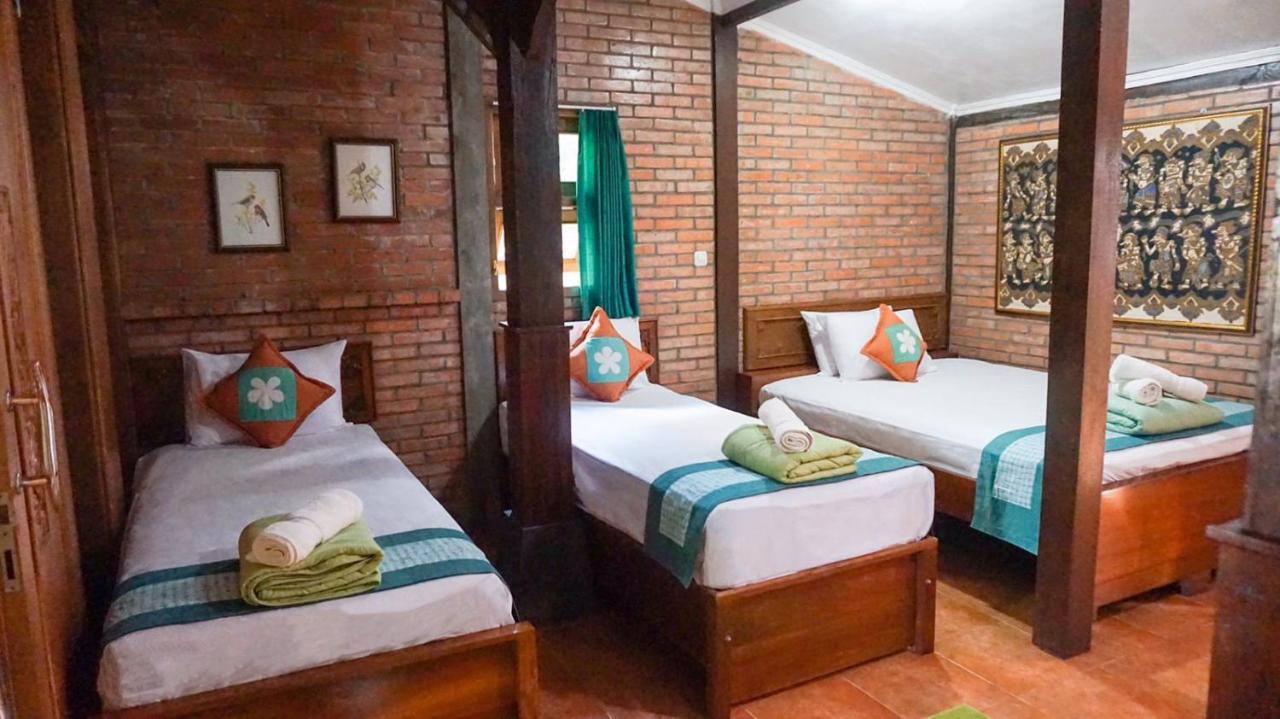 Ndalem Suryo Saptono Guest House Tugu Exteriér fotografie