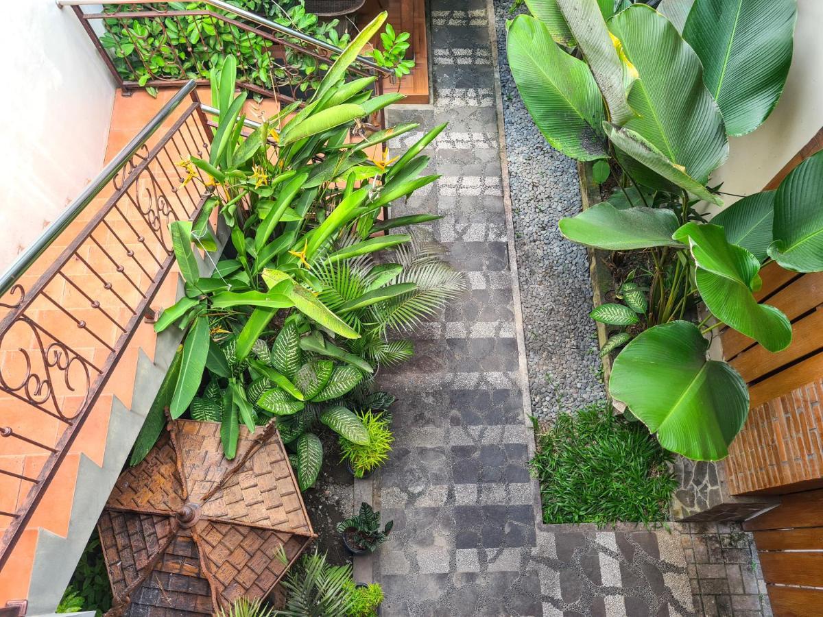 Ndalem Suryo Saptono Guest House Tugu Exteriér fotografie