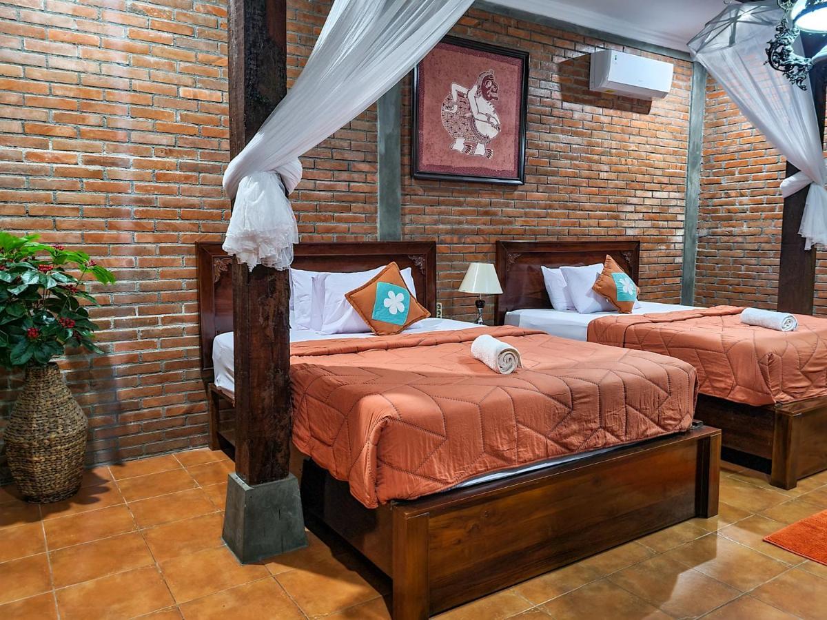 Ndalem Suryo Saptono Guest House Tugu Exteriér fotografie