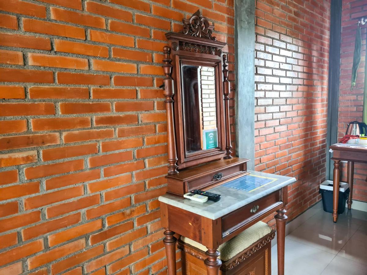 Ndalem Suryo Saptono Guest House Tugu Exteriér fotografie